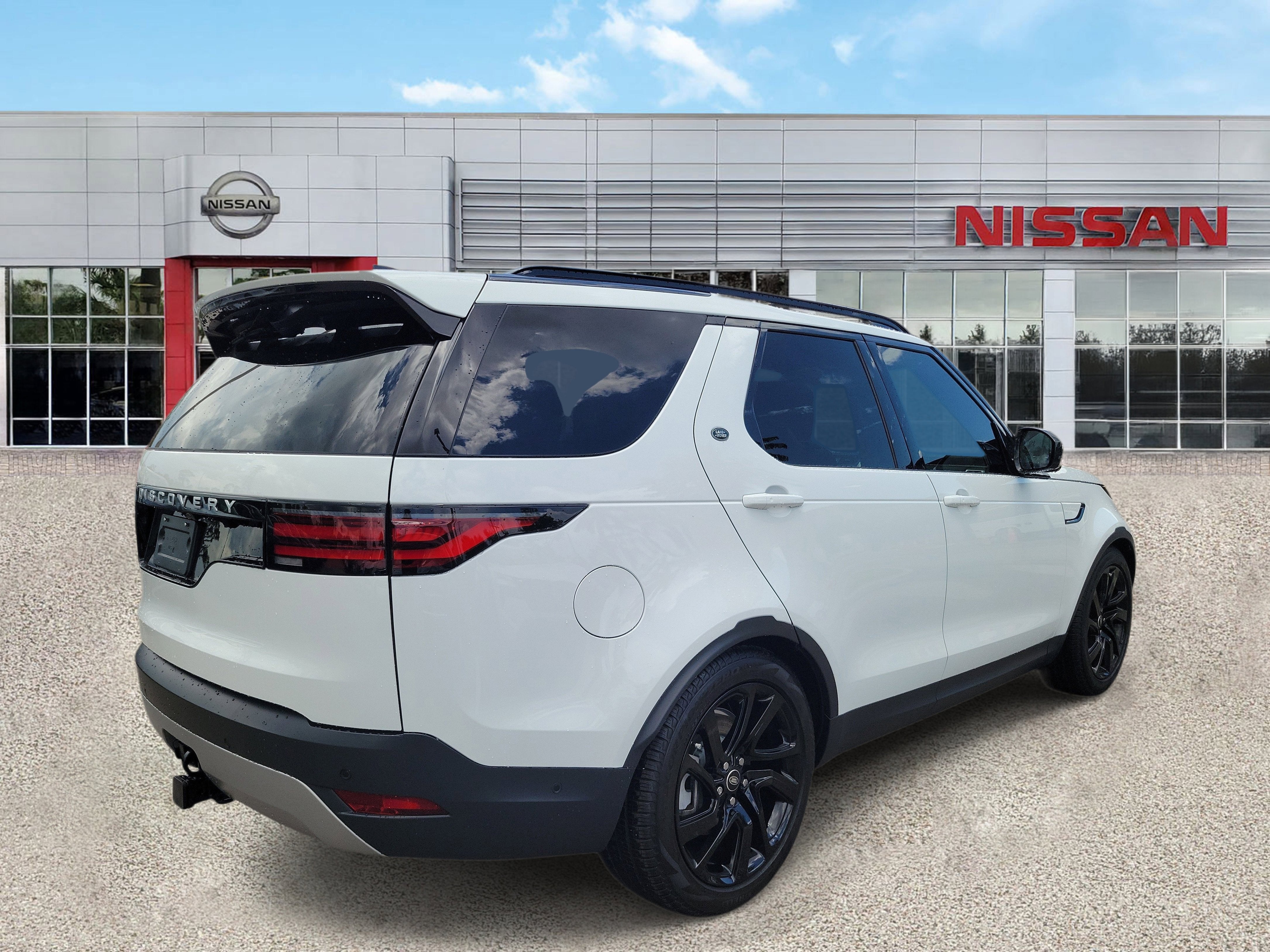 2025 Land Rover Discovery S