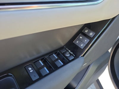 2024 Land Rover Range Rover Velar Dynamic SE
