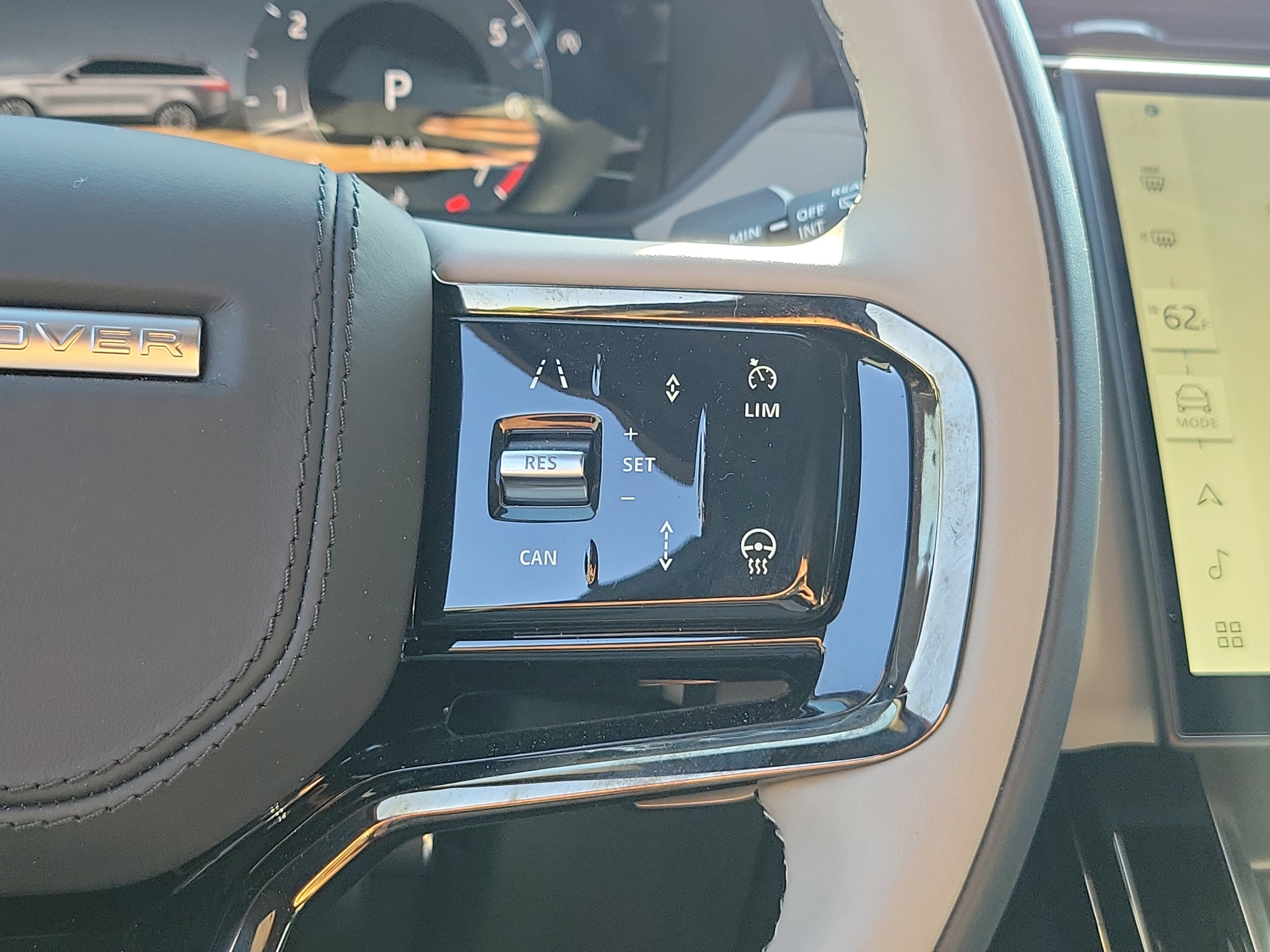 2024 Land Rover Range Rover Velar Dynamic SE
