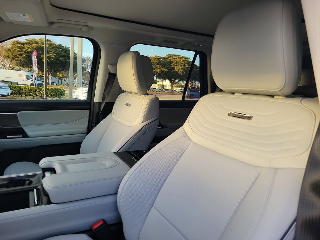 2026 Ford Expedition MAX Platinum Max