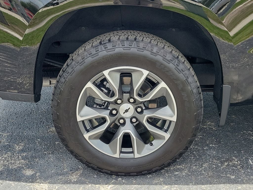 2025 Chevrolet Silverado RST
