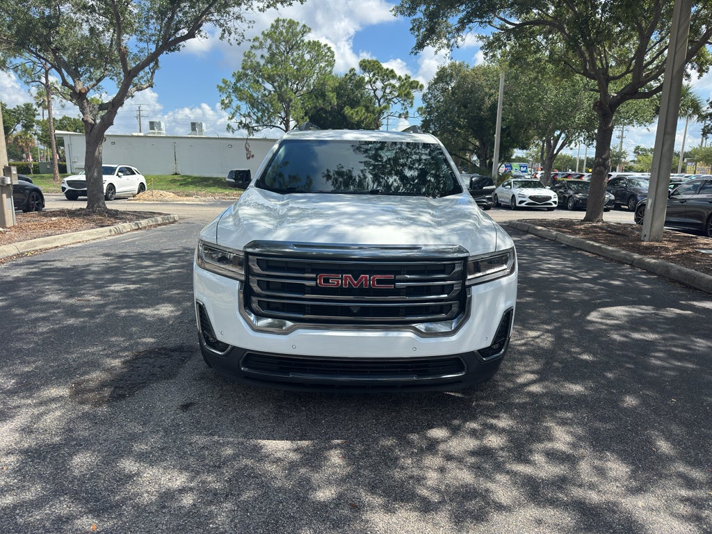 2022 GMC Acadia AT4