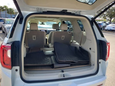 2022 GMC Acadia Denali