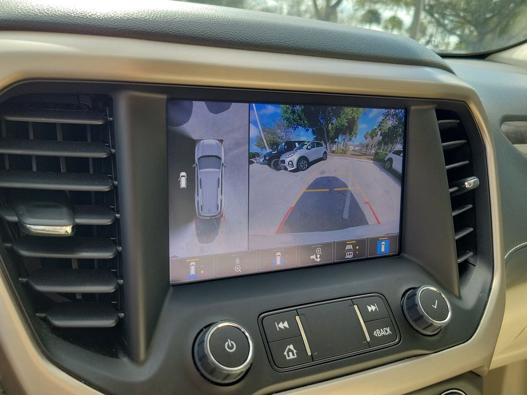 2022 GMC Acadia Denali