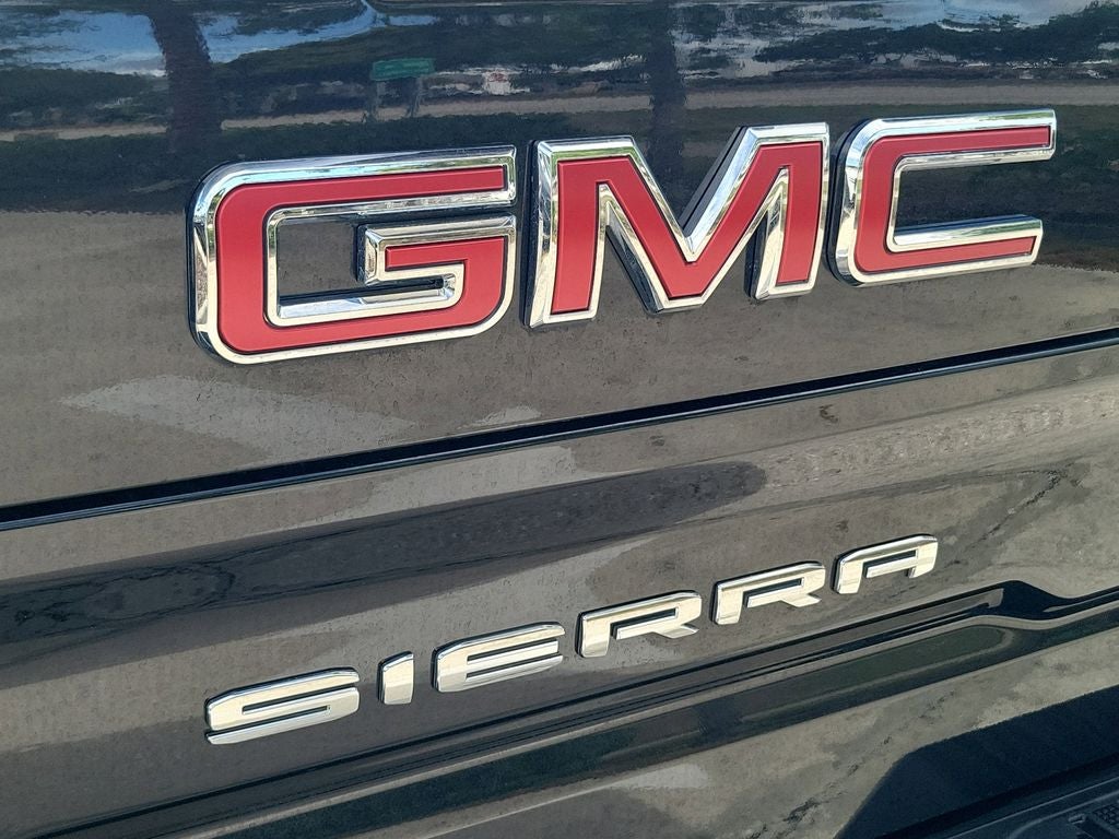 2026 GMC Sierra SLT