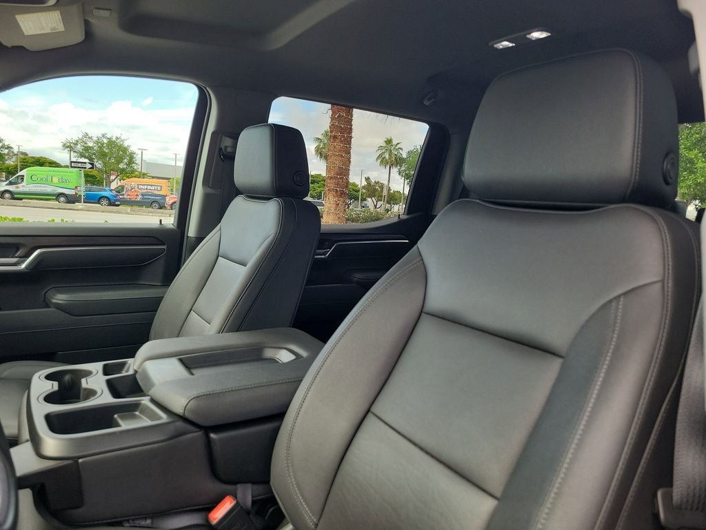 2026 GMC Sierra SLT