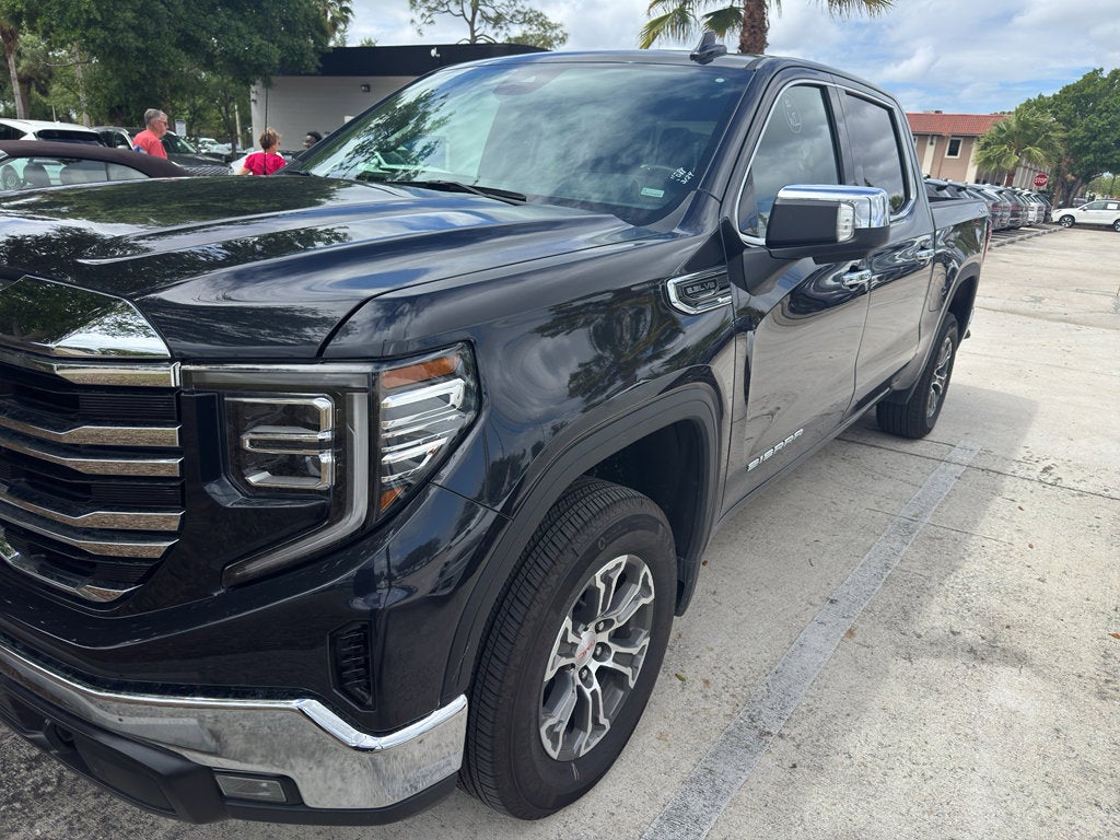 2026 GMC Sierra SLT