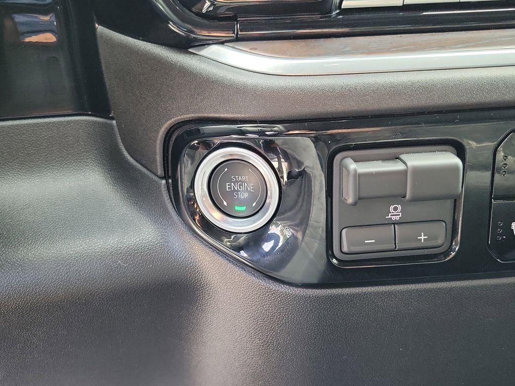 2026 GMC Sierra SLT