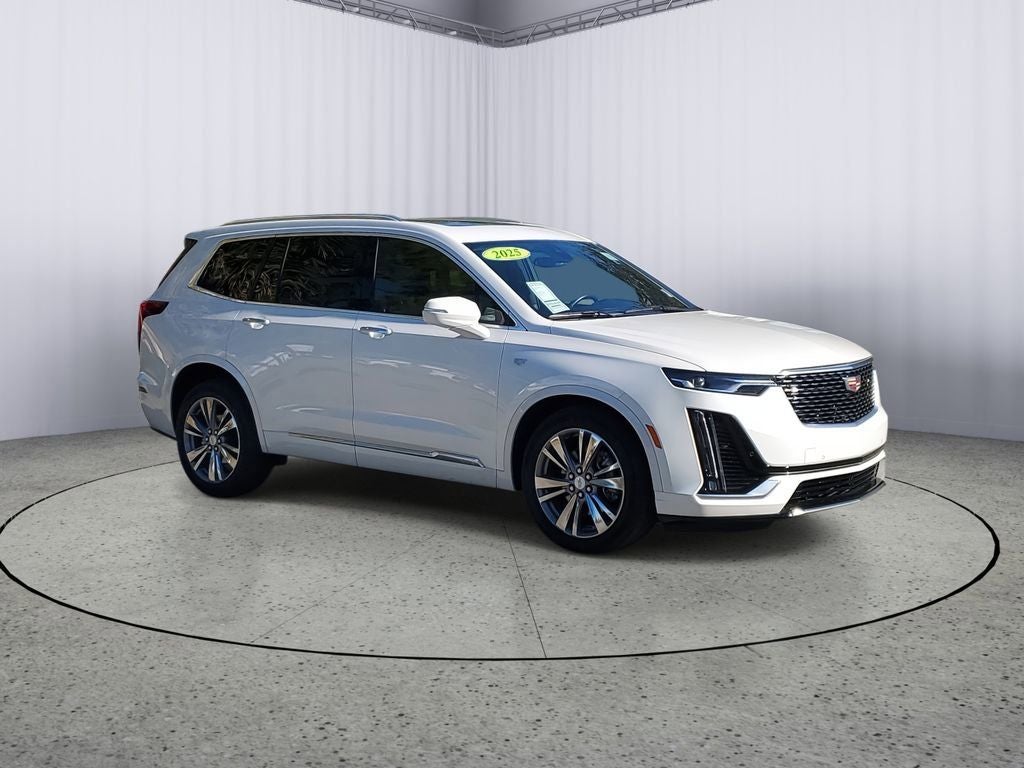 2025 Cadillac XT6 Premium Luxury