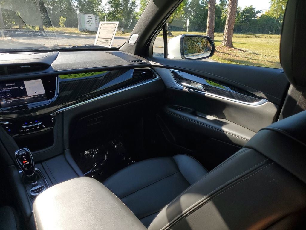 2025 Cadillac XT6 Premium Luxury