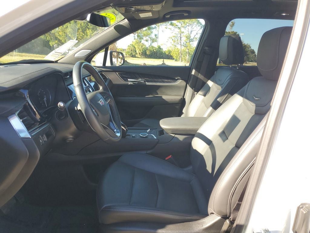 2025 Cadillac XT6 Premium Luxury