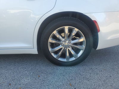 2016 Chrysler 300 Limited