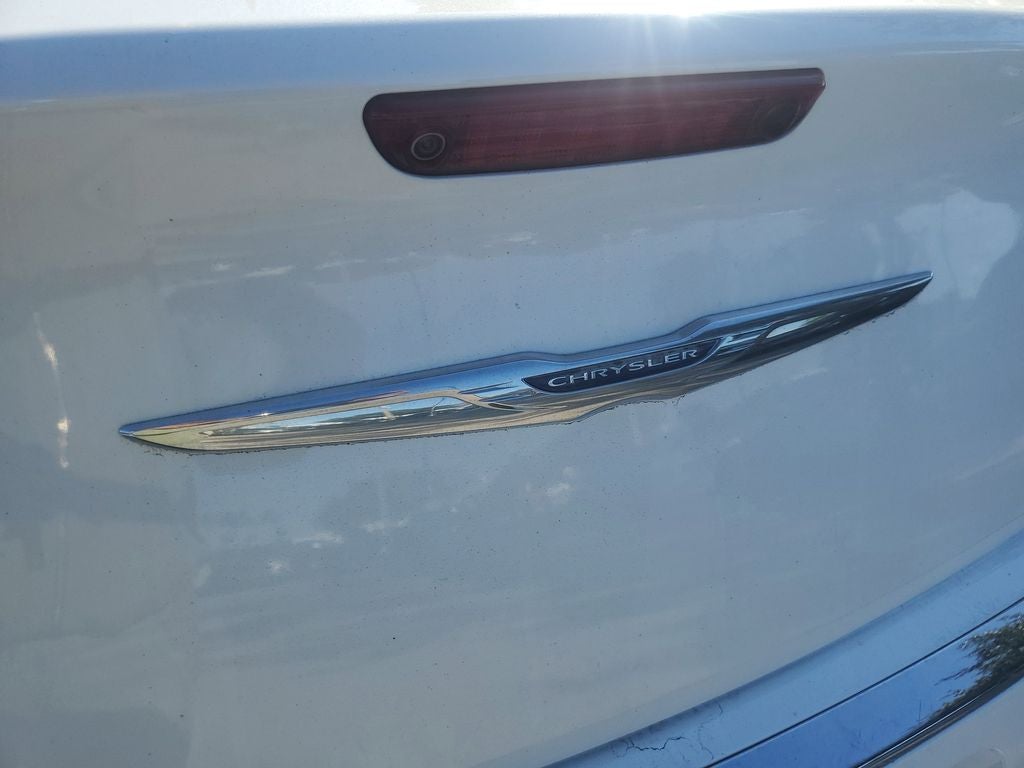 2016 Chrysler 300 Limited