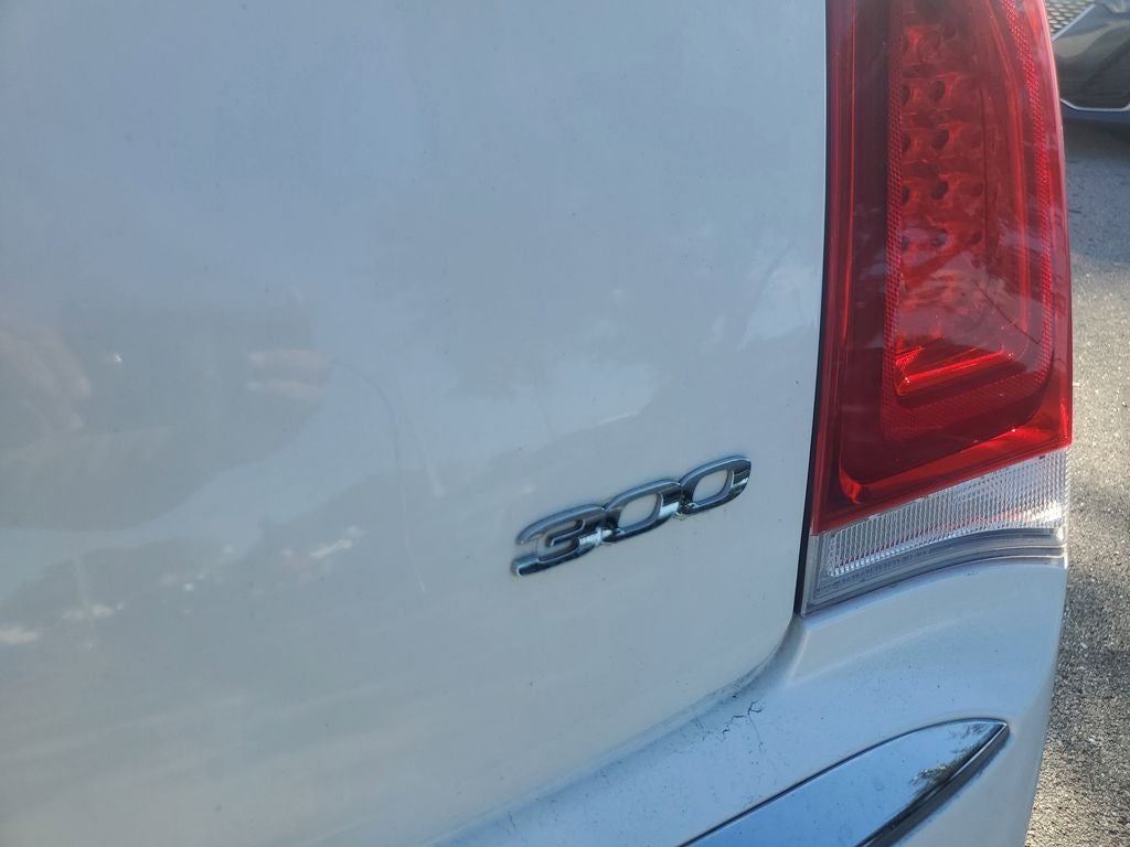 2016 Chrysler 300 Limited
