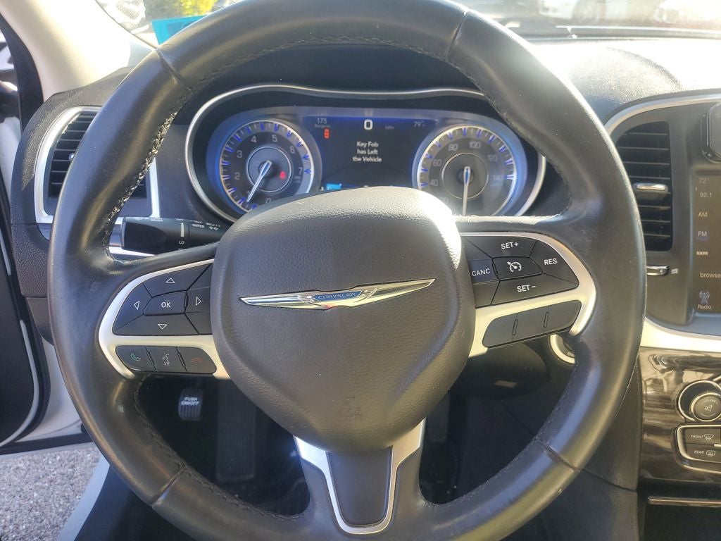 2016 Chrysler 300 Limited