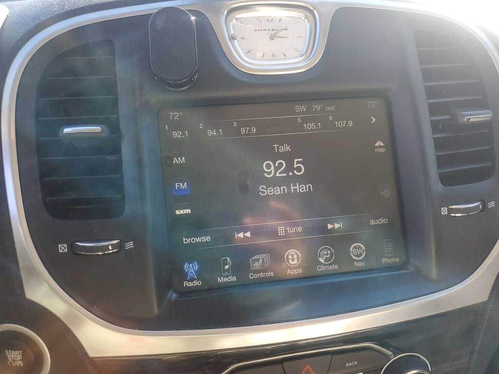 2016 Chrysler 300 Limited