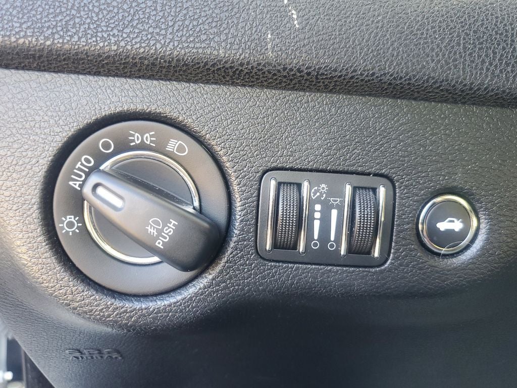 2016 Chrysler 300 Limited