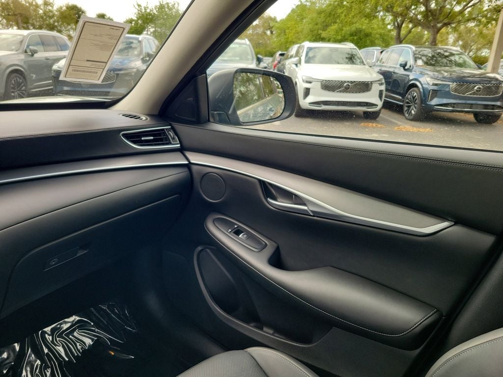 2022 INFINITI QX50 LUXE