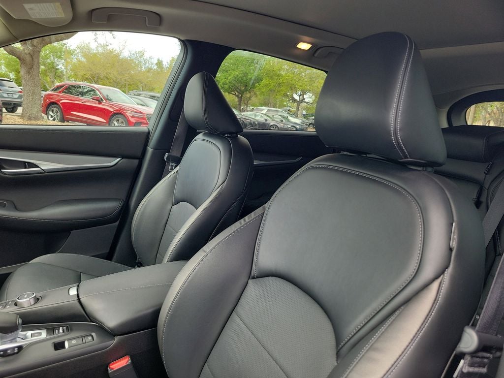 2022 INFINITI QX50 LUXE