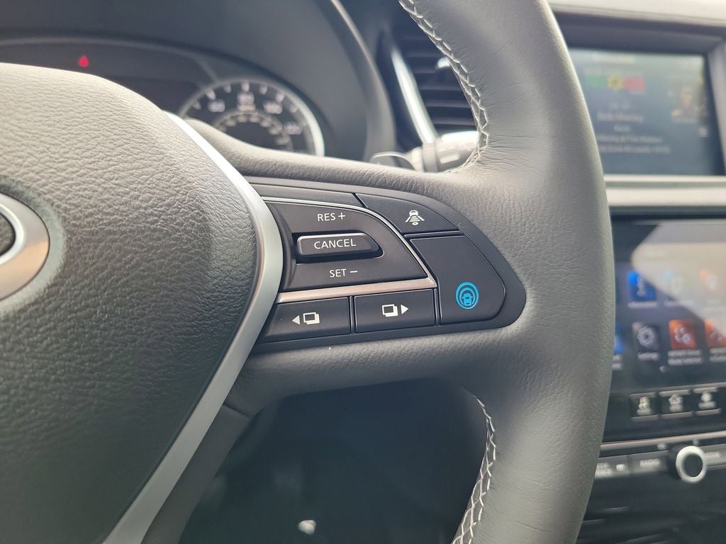 2022 INFINITI QX50 LUXE