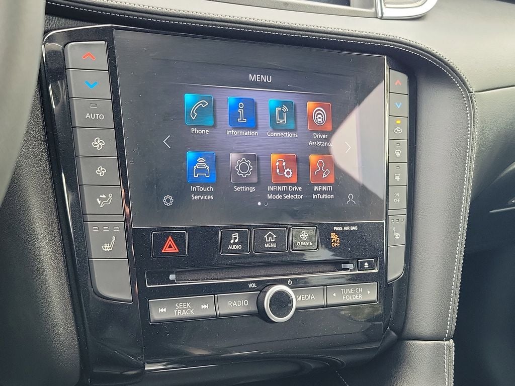 2022 INFINITI QX50 LUXE