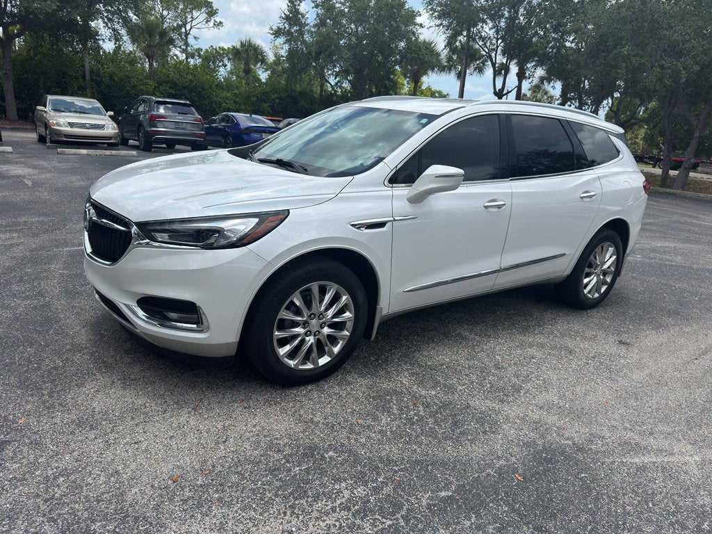 2020 Buick Enclave Essence