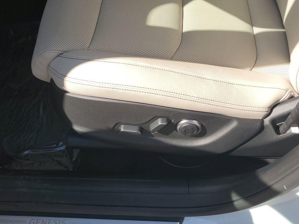 2024 Genesis GV70 2.5T