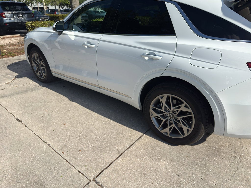 2024 Genesis GV70 2.5T