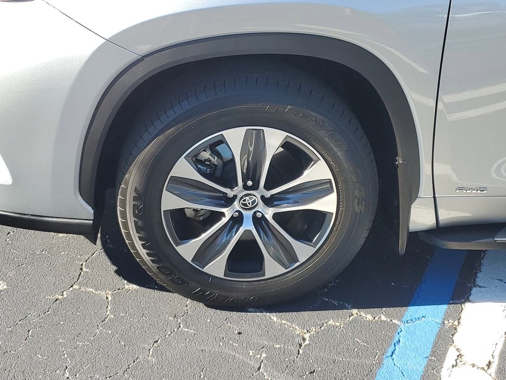 2022 Toyota Highlander Hybrid Hybrid XLE