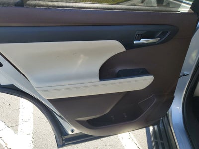 2022 Toyota Highlander Hybrid Hybrid XLE