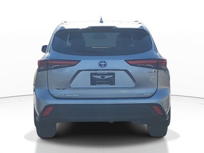 2022 Toyota Highlander Hybrid Hybrid XLE