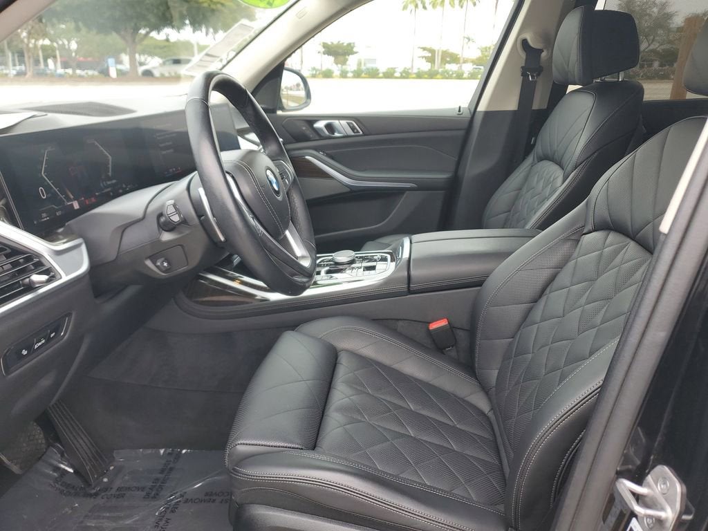 2024 BMW X7 xDrive40i