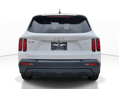 2023 Kia Sorento LX