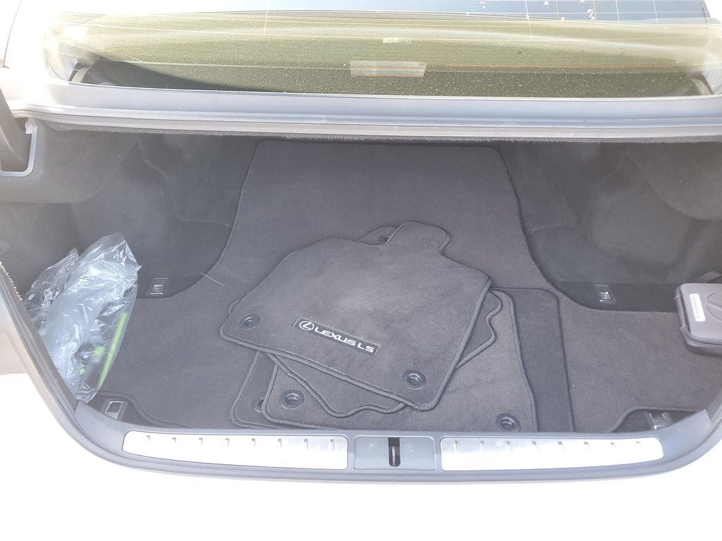 2023 Lexus LS 500 Core