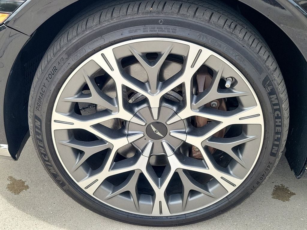 2023 Genesis G90 e-SC