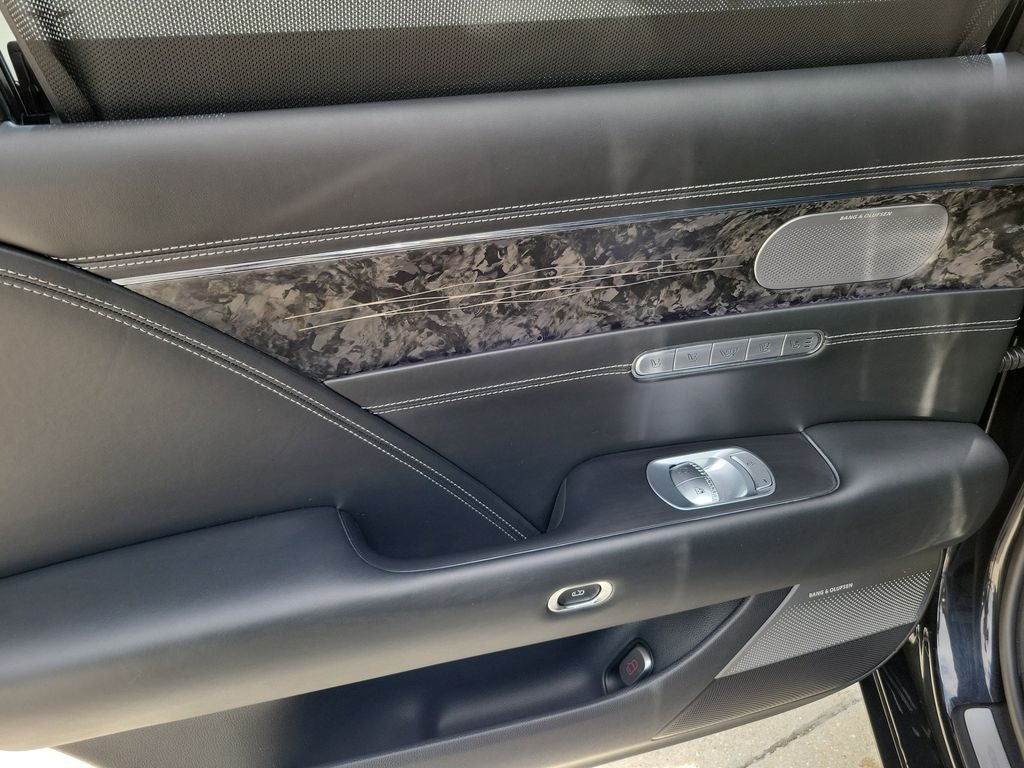 2023 Genesis G90 e-SC