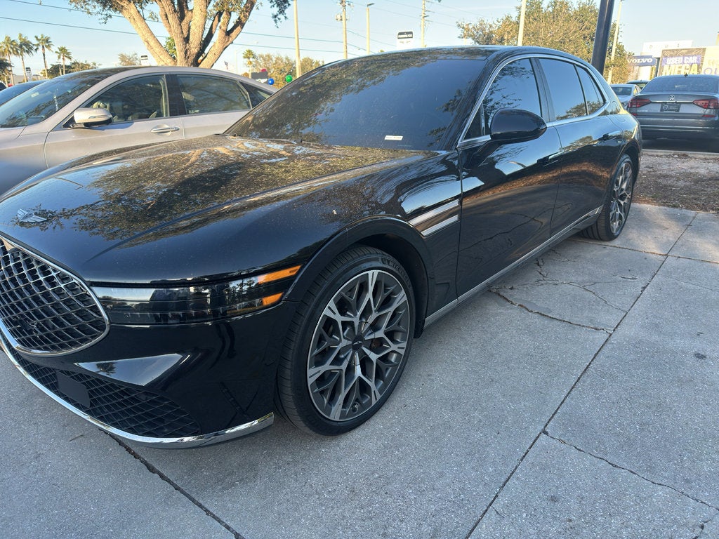 2023 Genesis G90 e-SC