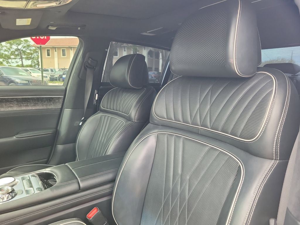 2023 Genesis G90 e-SC