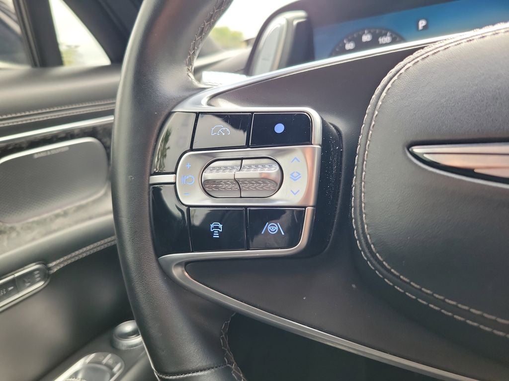 2023 Genesis G90 e-SC