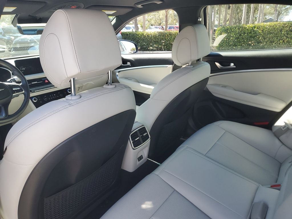 2025 Genesis G70 2.5T Certified