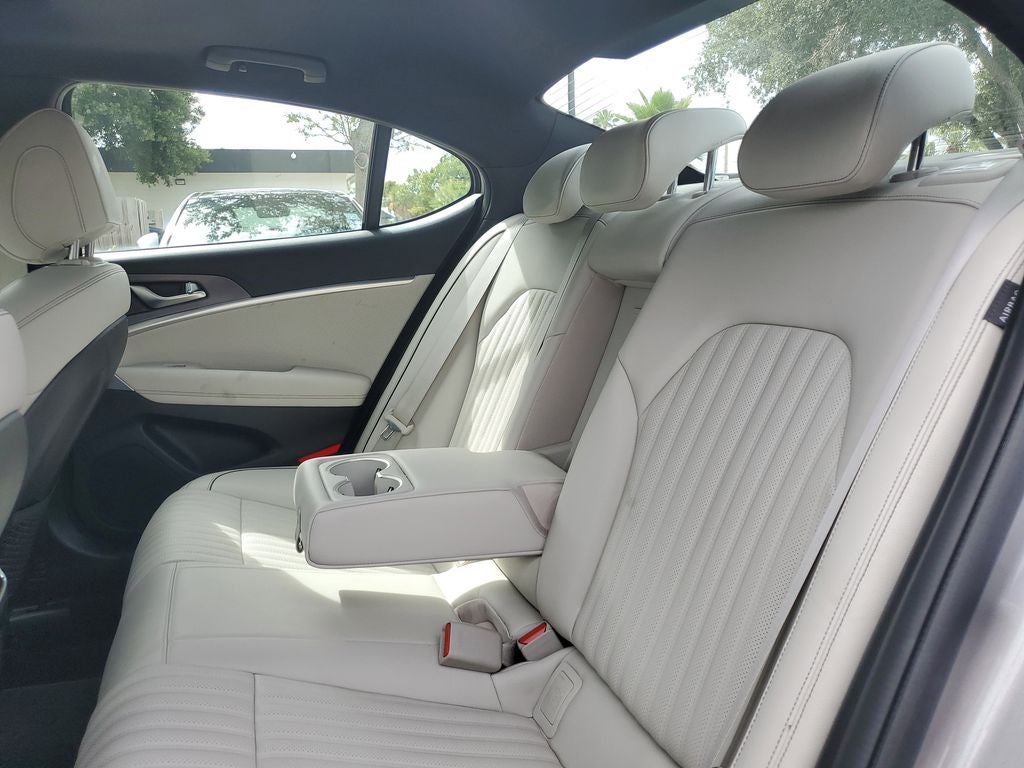 2025 Genesis G70 2.5T LIKE NEW CERTIFIED