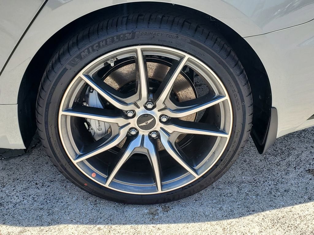 2025 Genesis G70 2.5T