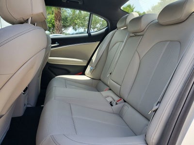 2025 Genesis G70 2.5T