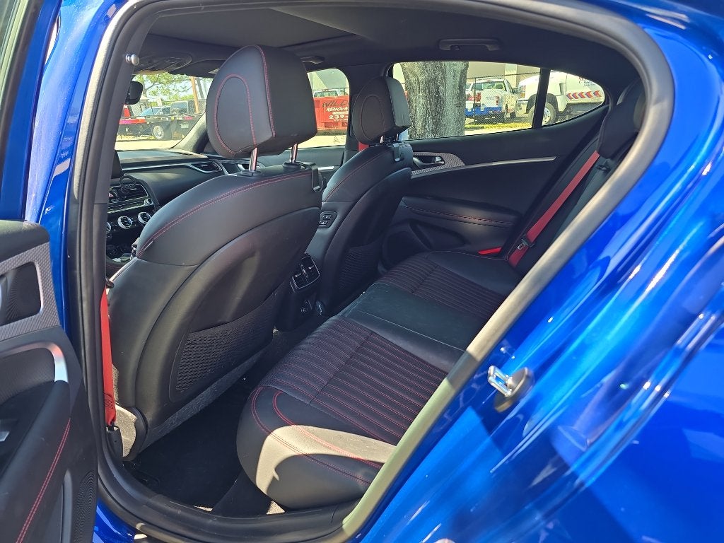 2023 Genesis G70 2.0T SPORT PRESTIGE