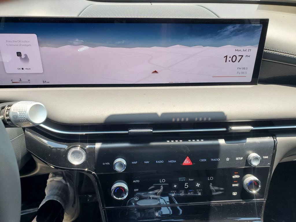 2025 Genesis G80 2.5T