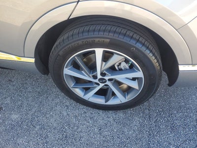 2025 Genesis GV80 Select