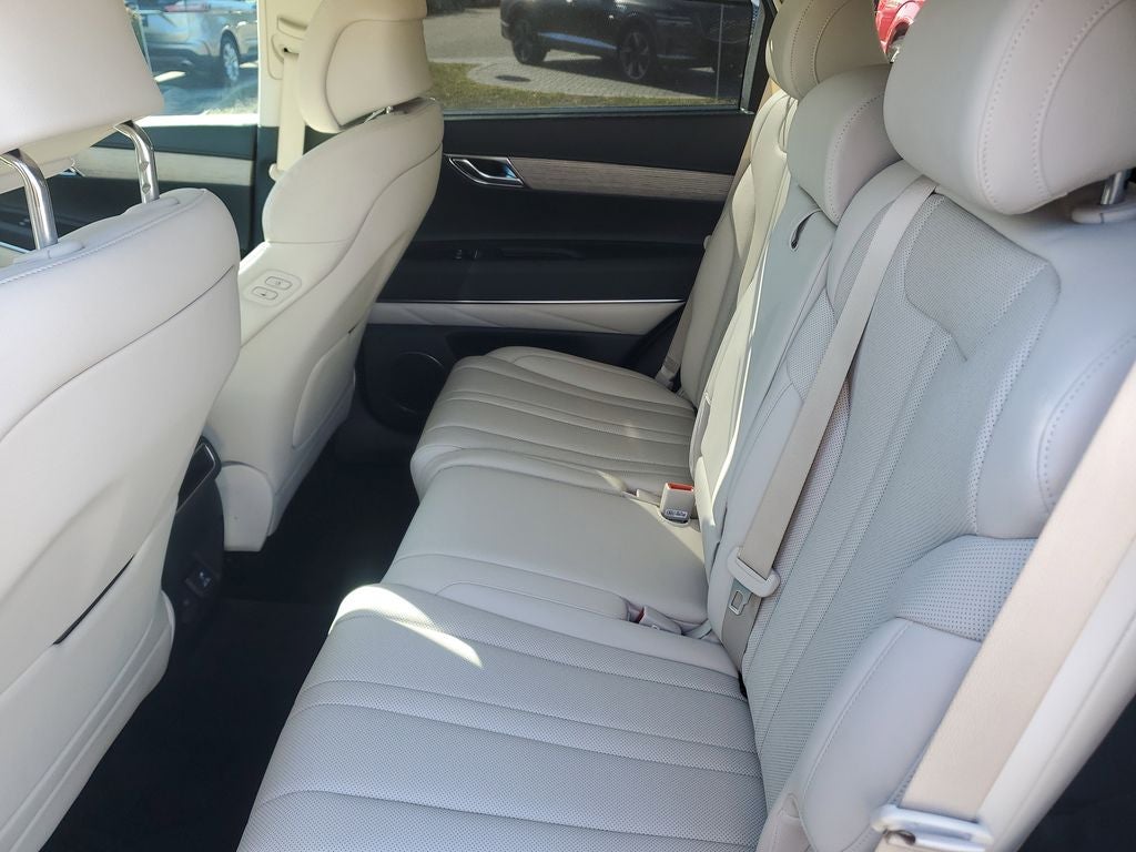 2025 Genesis GV80 Select