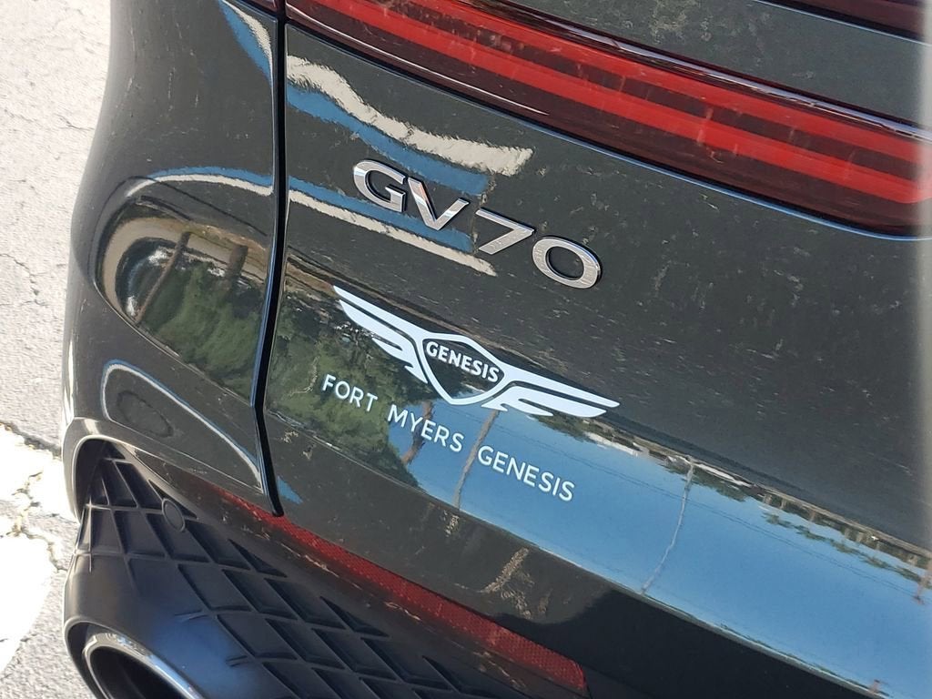 2025 Genesis GV70 2.5T SPORT PRESTIGE