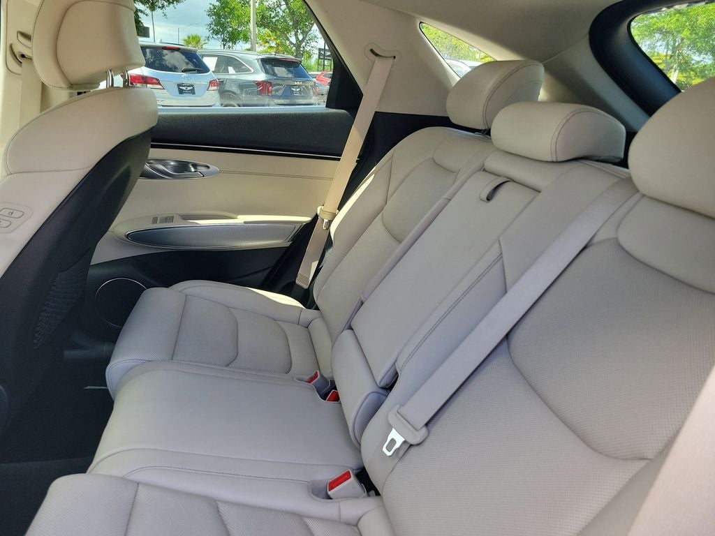 2023 Genesis GV70 2.5T