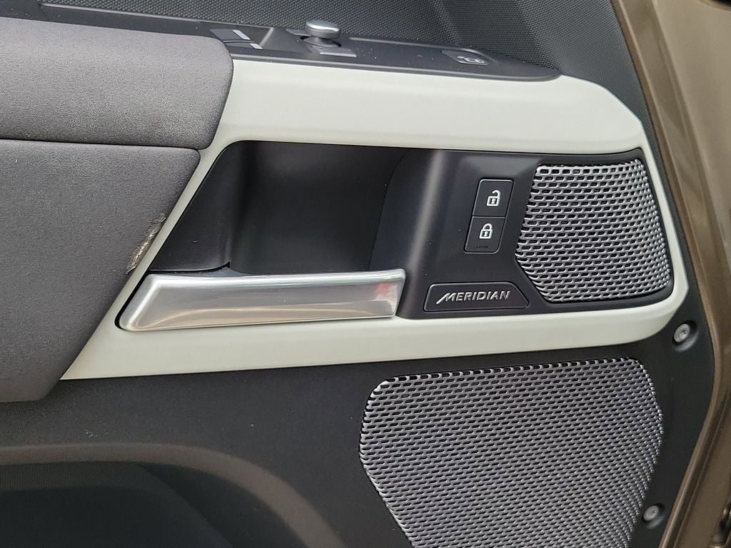 2021 Land Rover Defender 90 X-Dynamic S